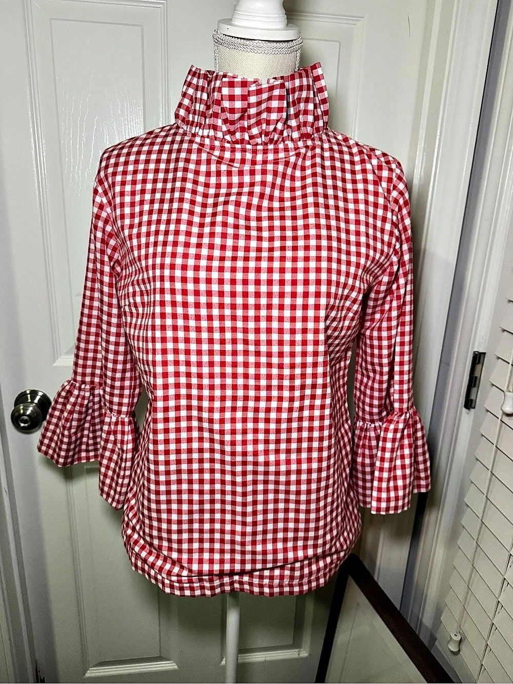 Elizabeth Wilson Katherine Gingham Ruffle Cuff Blouse in Red & White Size Small - Picture 2 of 6